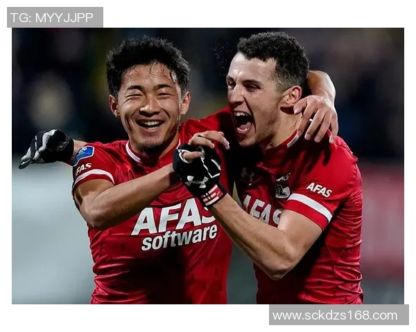 前进之鹰与赫尔蒙特激战正酣谁能在赛场上笑到最后